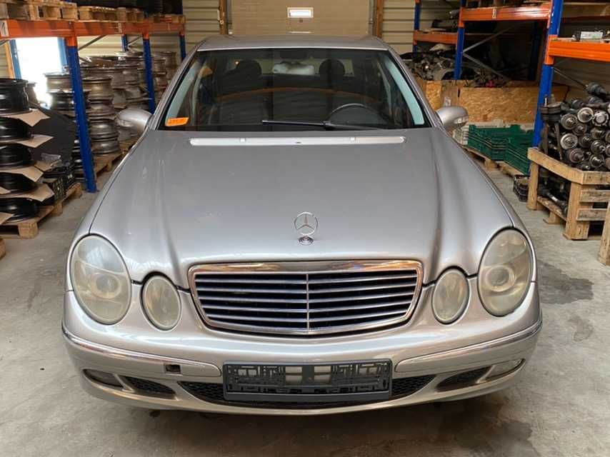 Бампер передній задній Mercedes W203 W202 W208 W210 W211 W212 W204 207