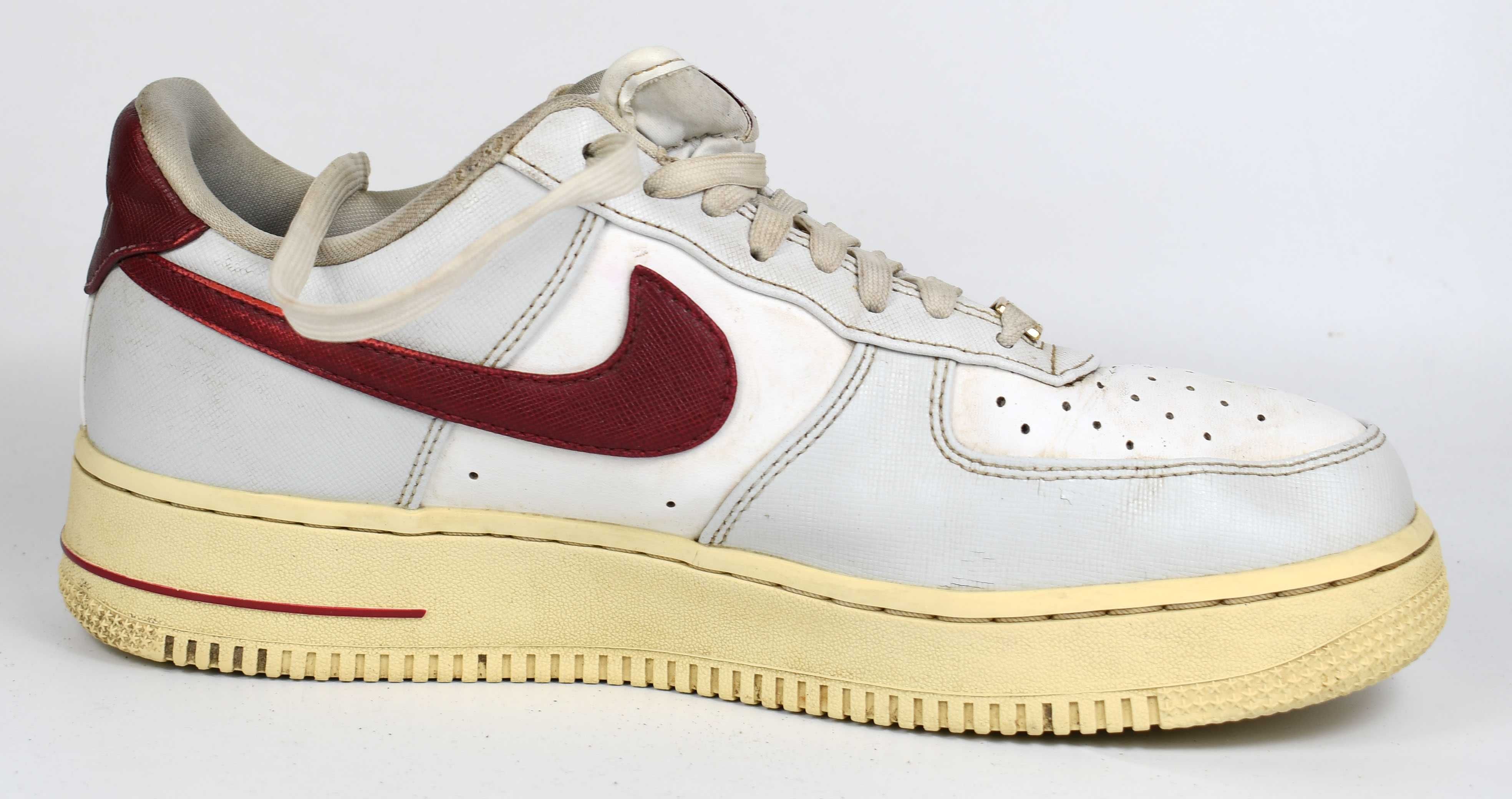 Używane z wadą  WMNS AIR FORCE 1 '07 SE rozmiar 41