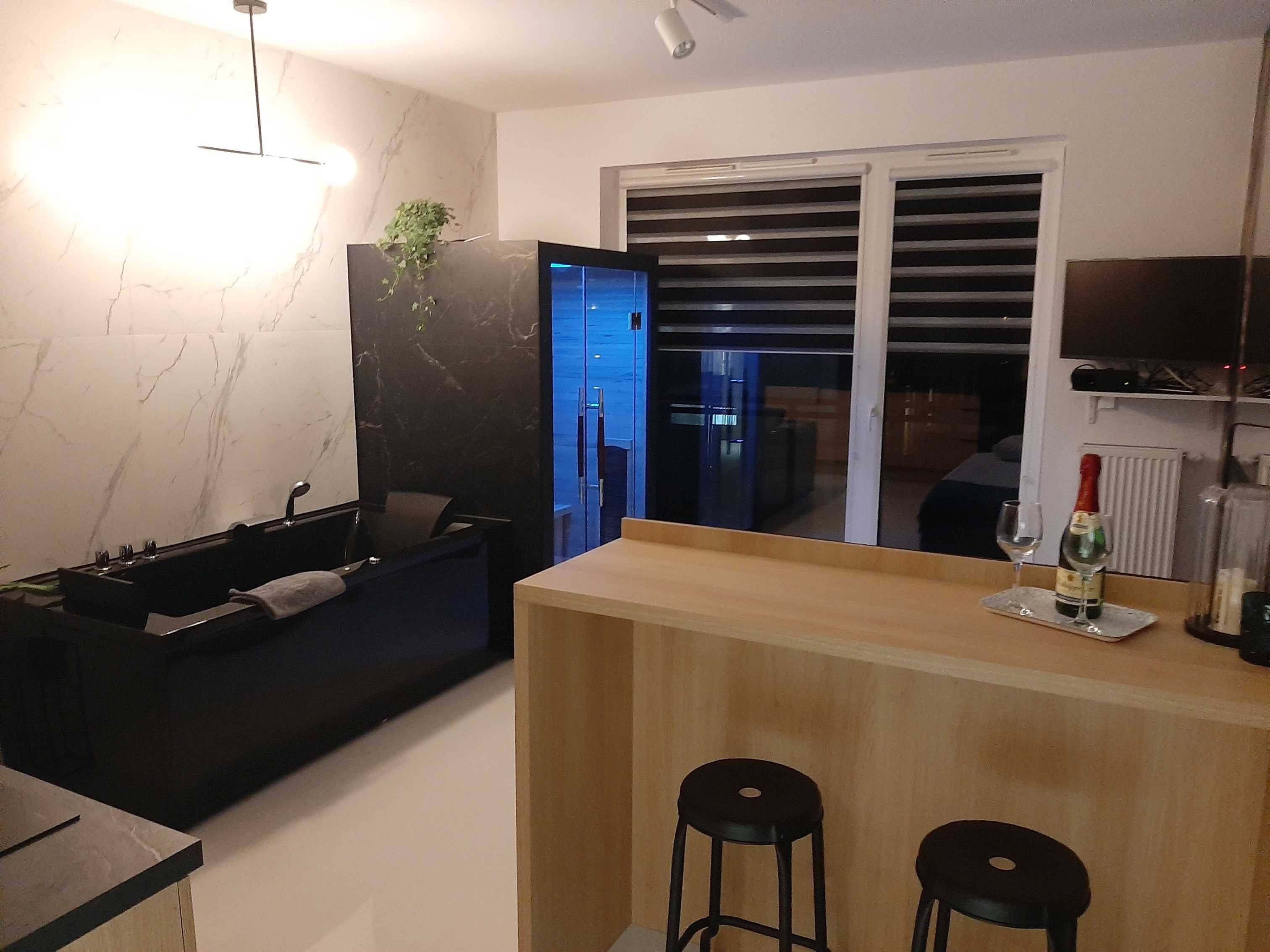 Jacuzzi & Sauna apartament "Neptun", Gdańsk centrum - RELAX Apartments