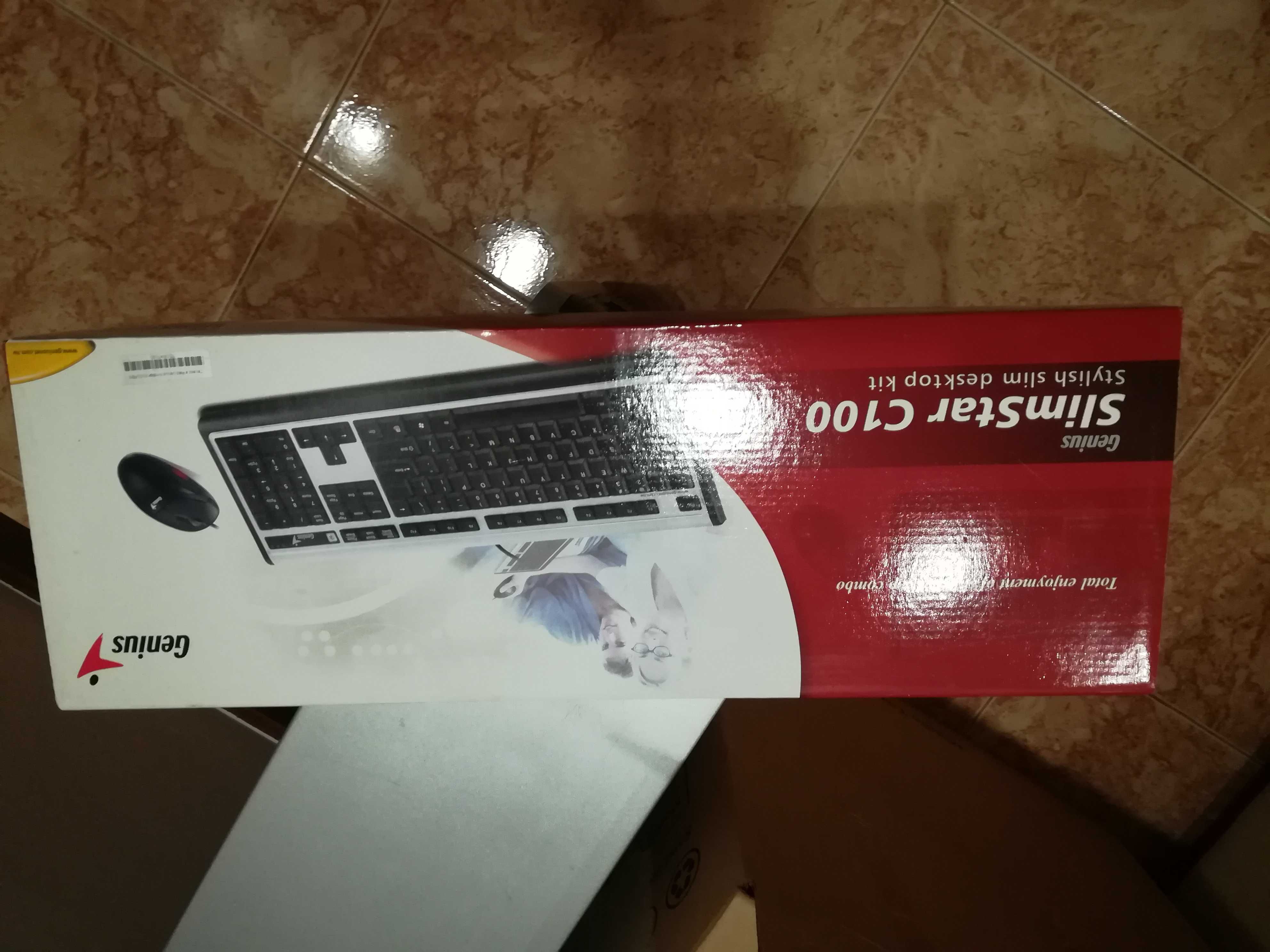 Computador completo de secretária