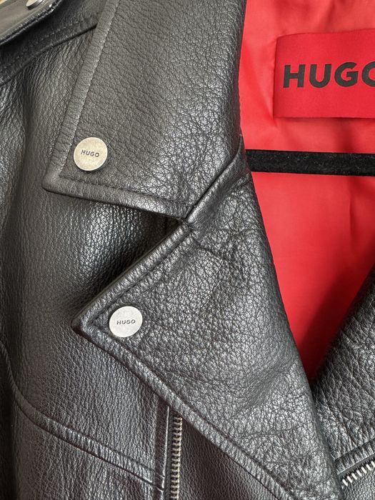 Продам кожаную куртку HUGO