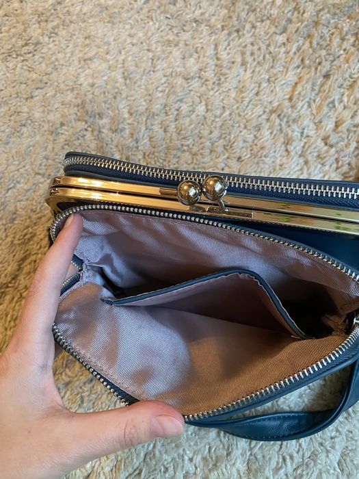 Продаю нову красиву сумочку з фурнітурою.