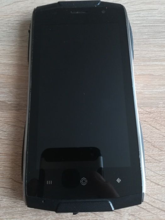 Telefon Manta msp95020 rocky 2 IP68 wodoszczelny pyłoszczelny używany