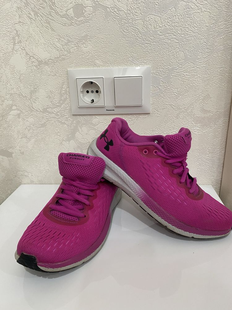 Кросівки Under  Armour