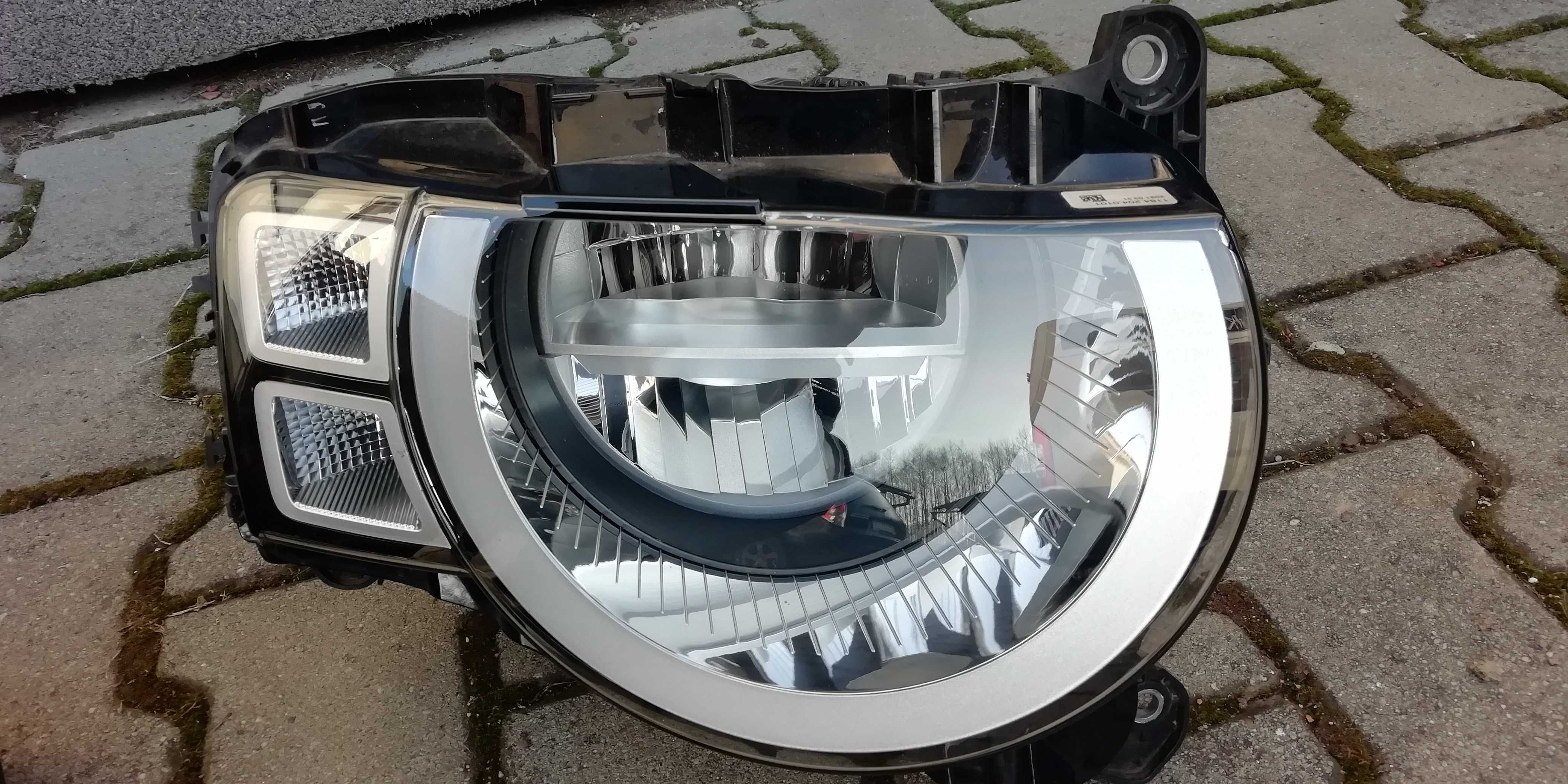 Land Rover DEFENDER 2 II 2021 LAMPA prawa FULL LED reflektor prawy