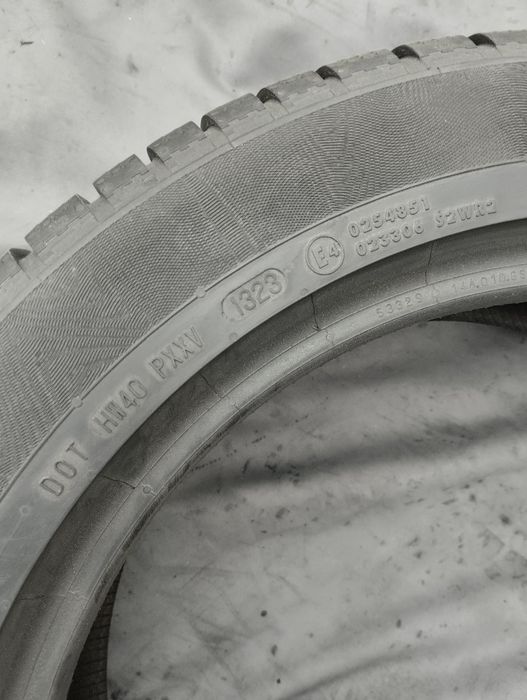 Продам шини 225/50R17