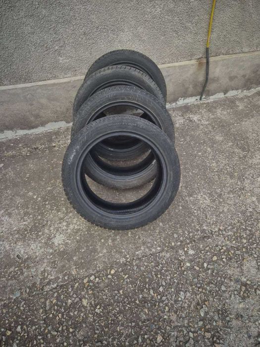 Hankook Winter Icept iz2 215/50 R17