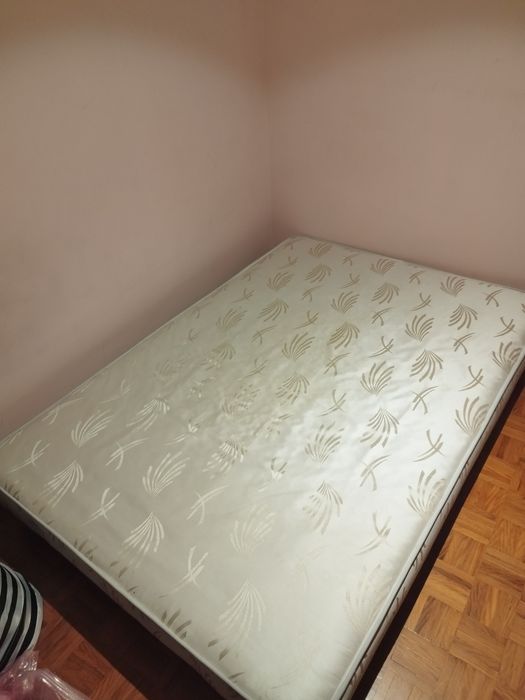 Sommier - Como novo !!!