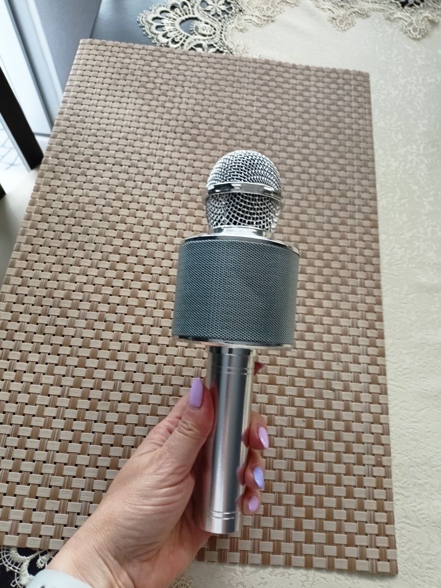 Mikrofon bezprzewodowy USB kolor srebrny
