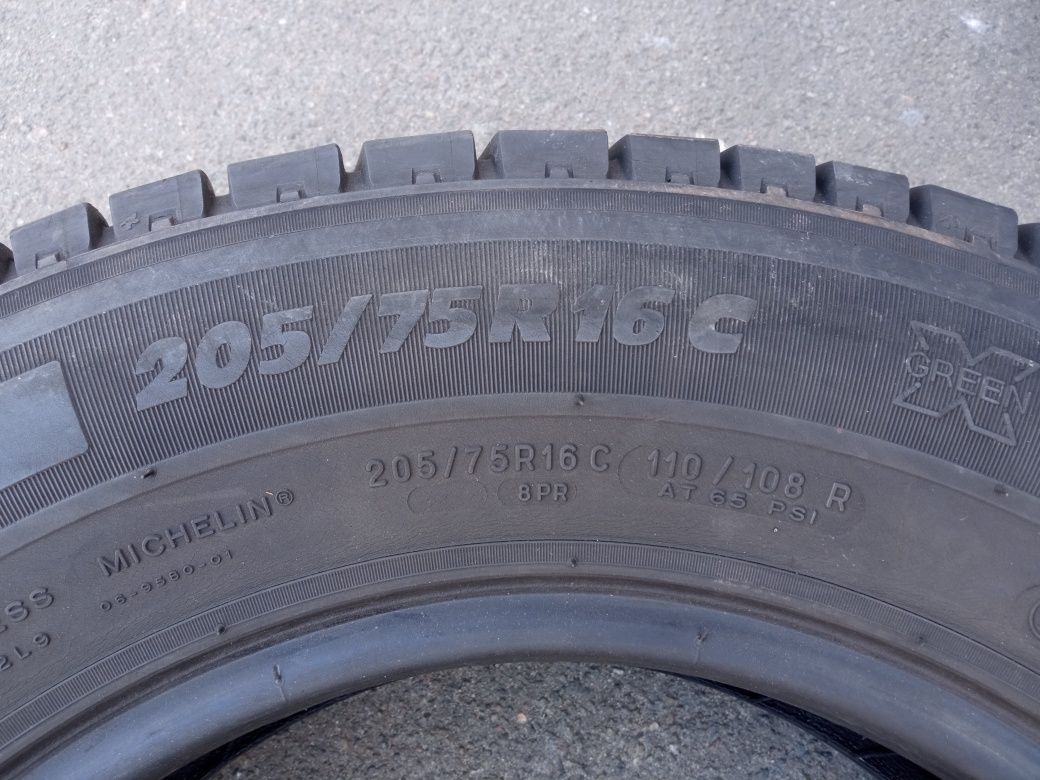 Шини б/у 205/75 R16C 110/108R Michelin Agilis Цешка літо Склад