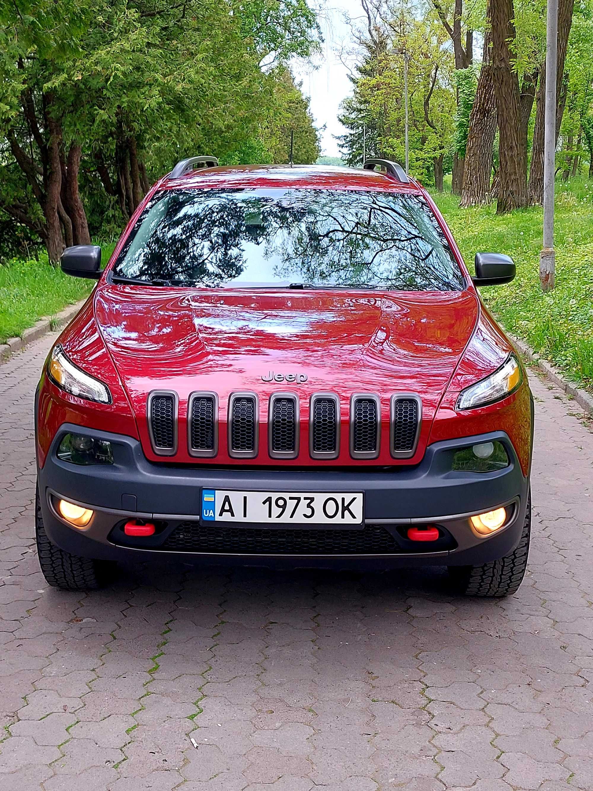 ПРОДАМ JEEP CHEROKKE Trailhawk 3.2 V6 2017 рік