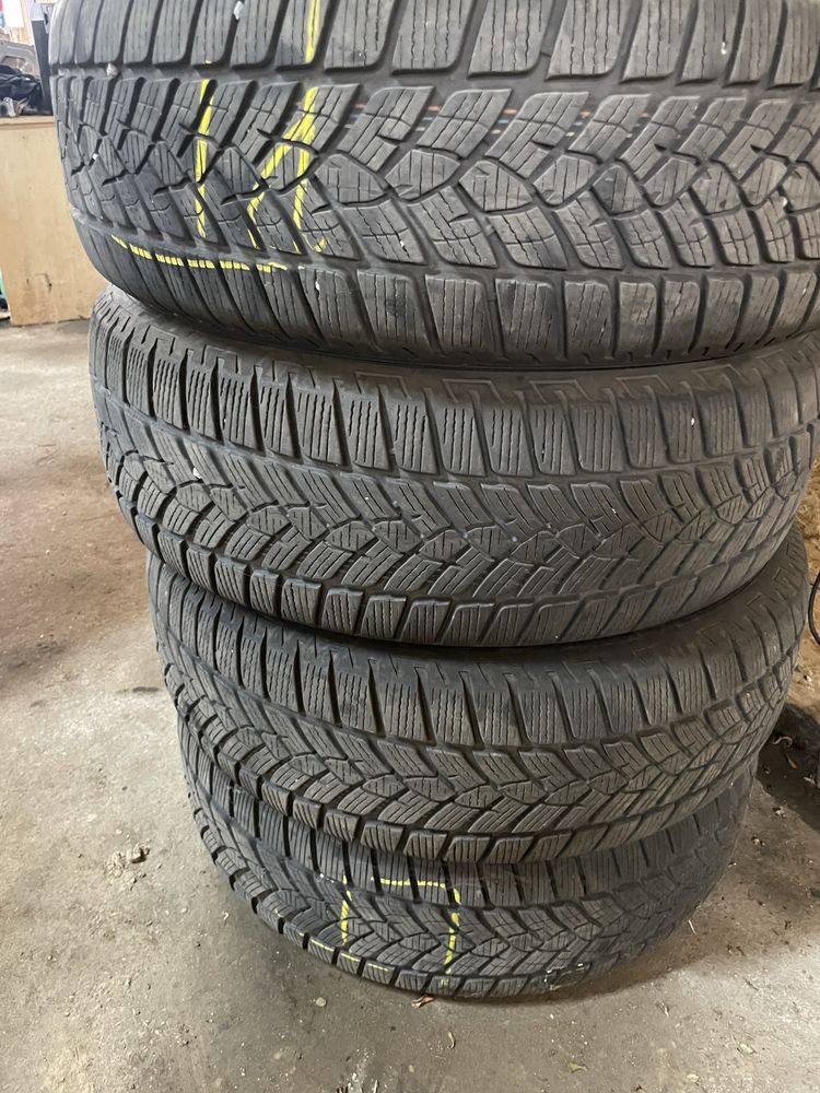 Opony zimowe 235/65/R17