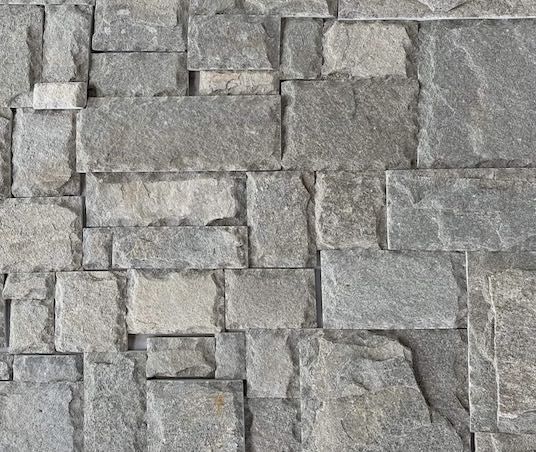 Patio Grey płytki z kamienia naturalnego szare mur rzymski elewacyjne