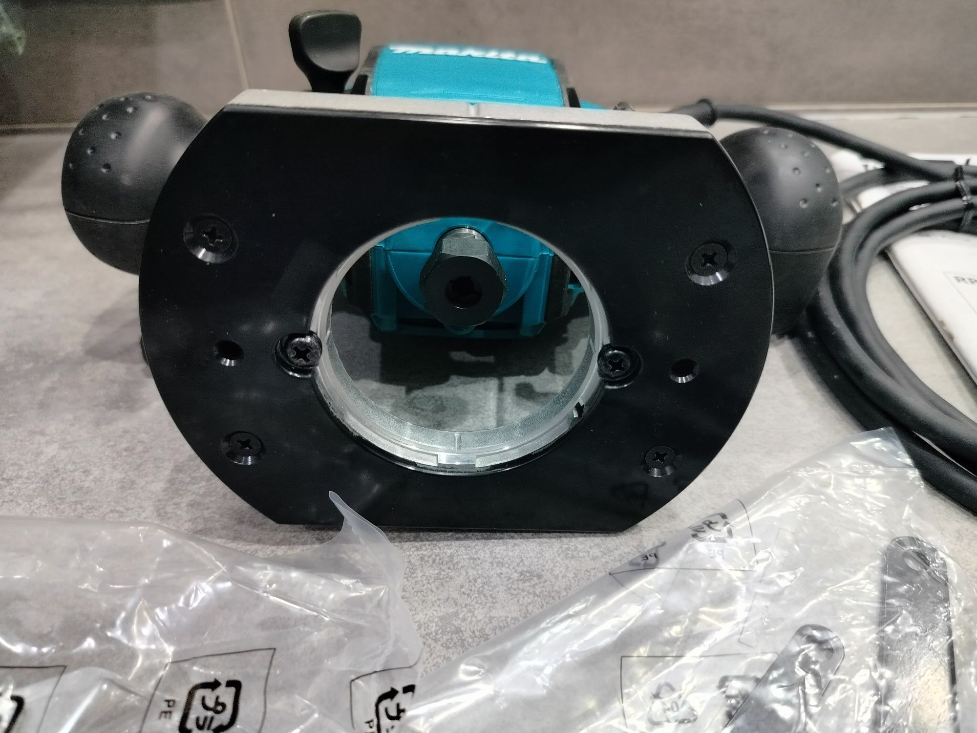 Frezarka Makita RP0900 Makpac Nowa