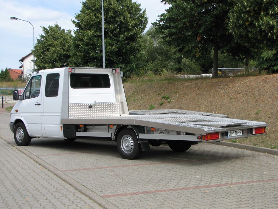 Wynajem wypożyczalnia Autolawety laweta Gdańsk 6 osobowa Doka