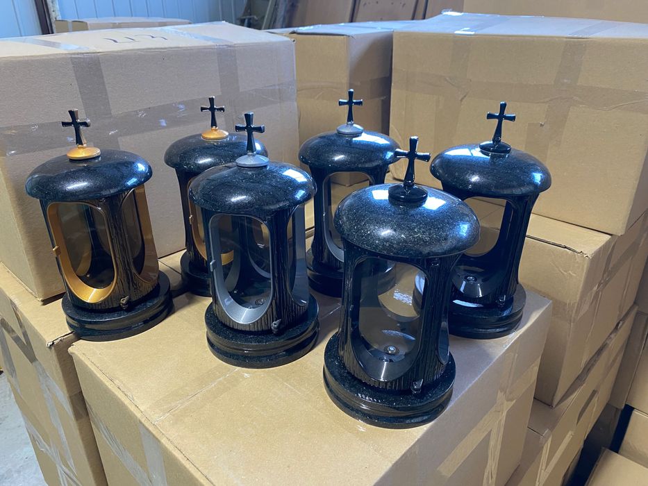 Znicze , Lampiony granitowe