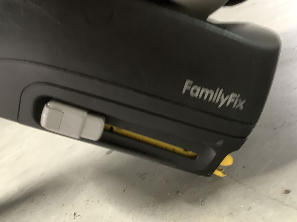 Cadeira auto bebe / criança bebecomfort pearl com base isofix