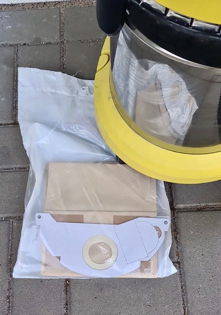 Odkurzacz wodny przemysłowy KARCHER A 2054 o mocy 1200W, poj. 12l