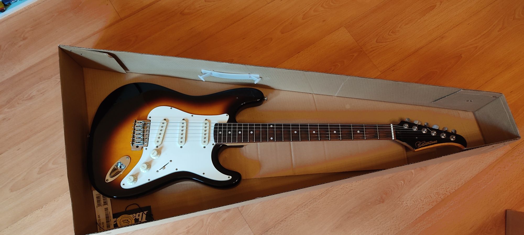 Gitara Silverstone stratocaster