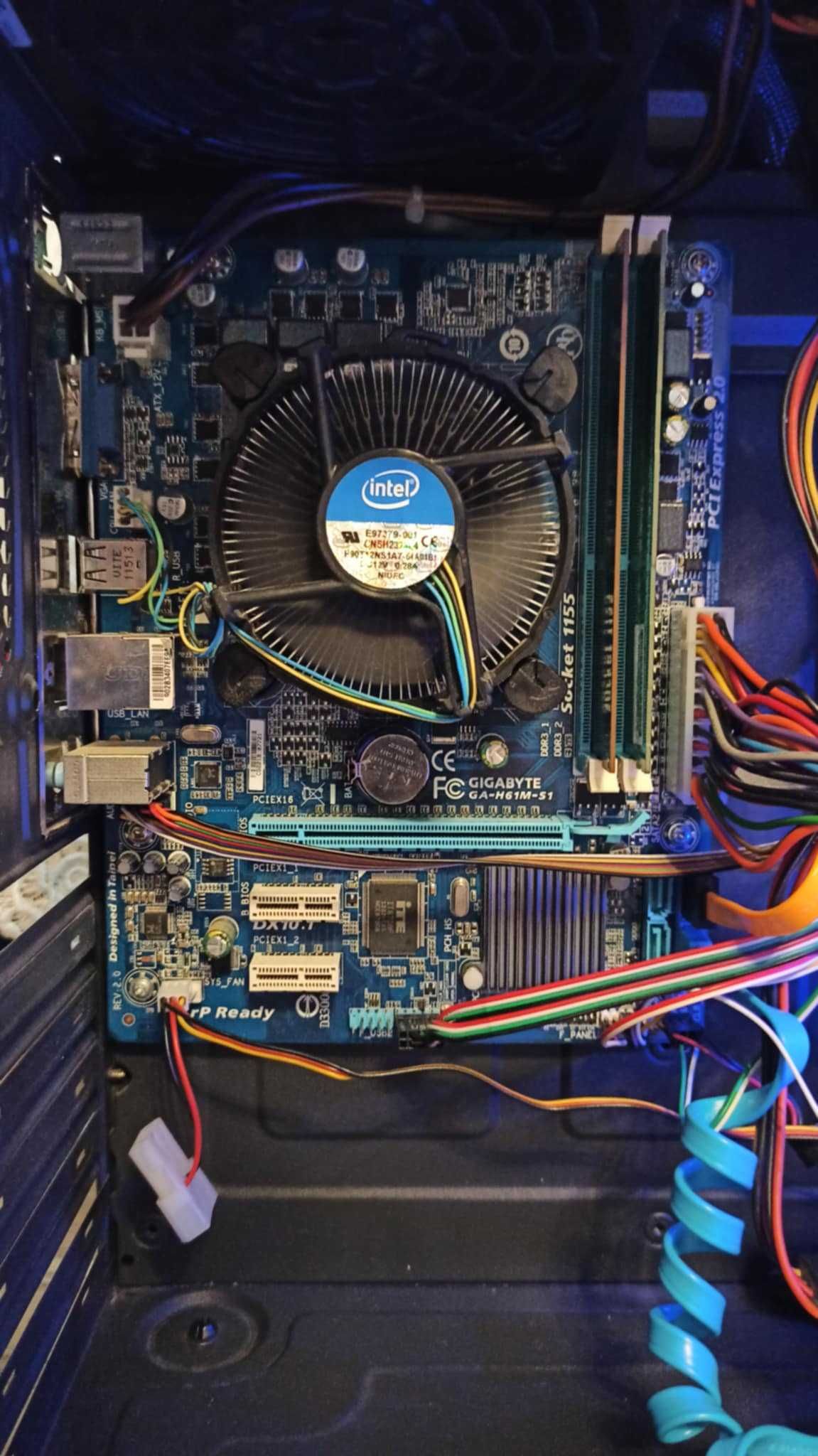 Komputer stacjonarny i5 3.3GHz, 8GB DDR3, dysk 250GB
