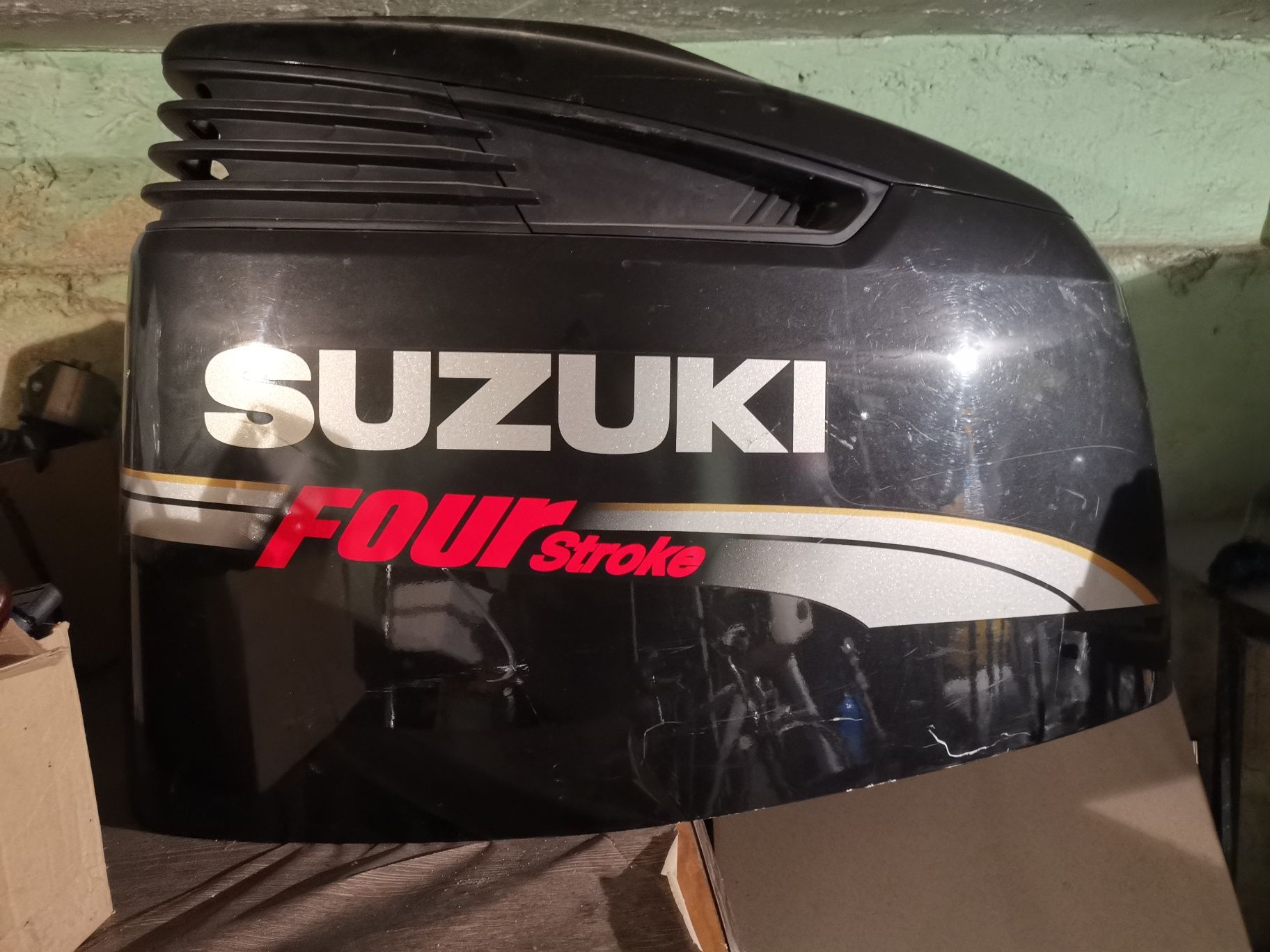 Pokrywa kapa obudowa suzuki DF 300. DF250 zaburtowy