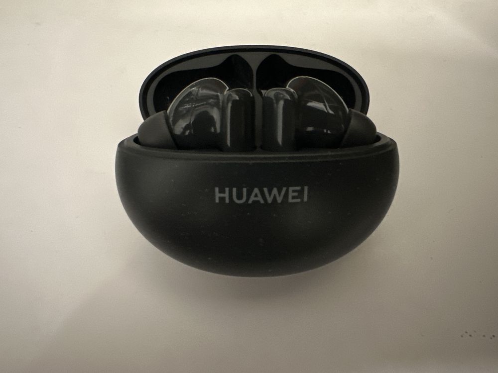Продам навушники Huawei Freebuds 5i Nebula Black