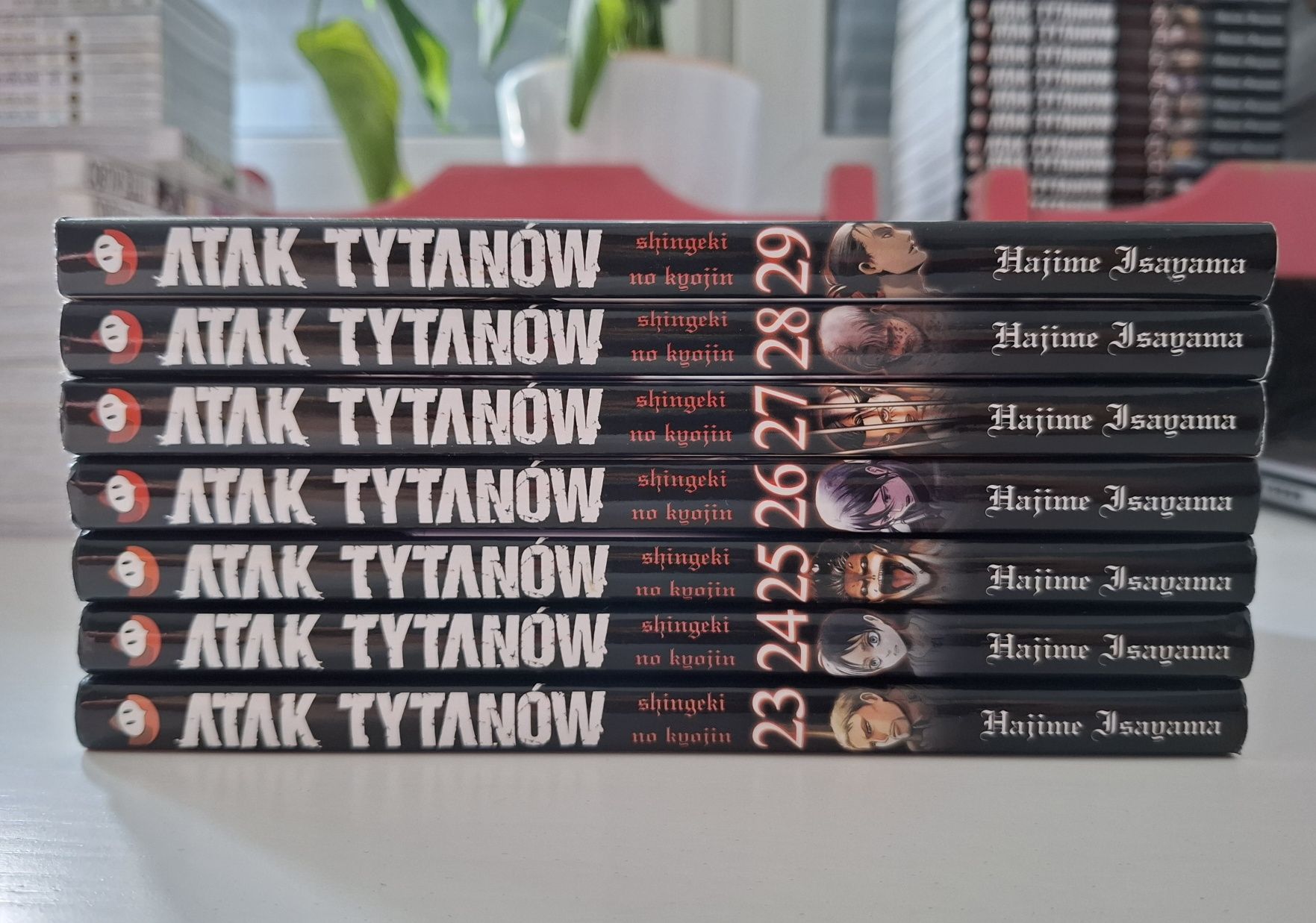 Atak tytanów 23-29