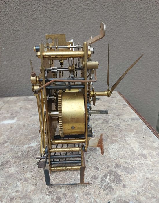 M078 Mechanizm starego zegara bufetowego Junghans kominkowego wskazówk