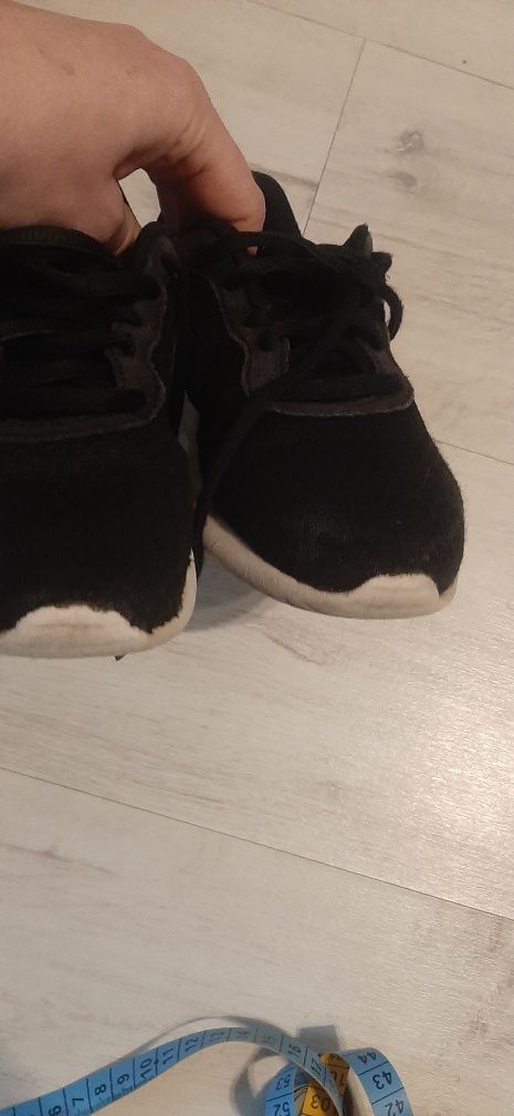 Buty adidasy z siatki Nike r.33 dł. 20,5cm wygodne przewiewne trening