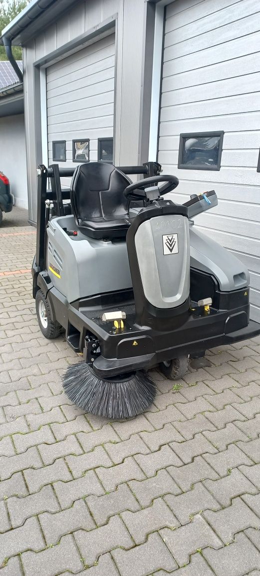 Zamiatarka Karcher km 105/110  R D