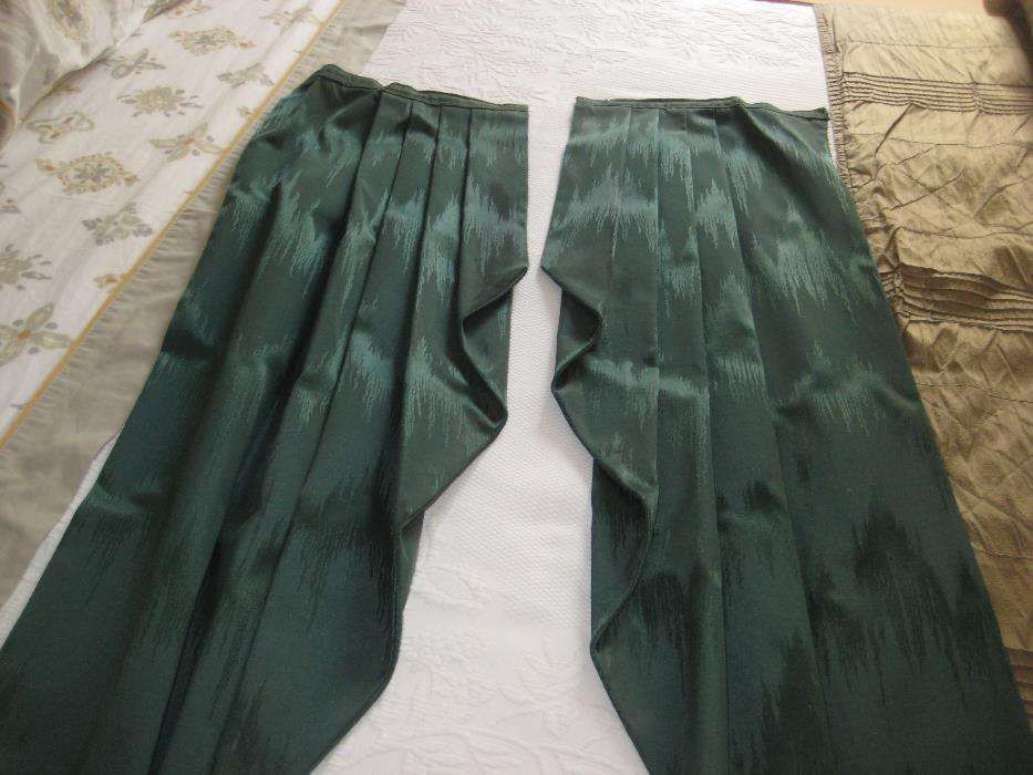 2 sanefas+4 partes laterais cortinas verde escuro, excelente estado