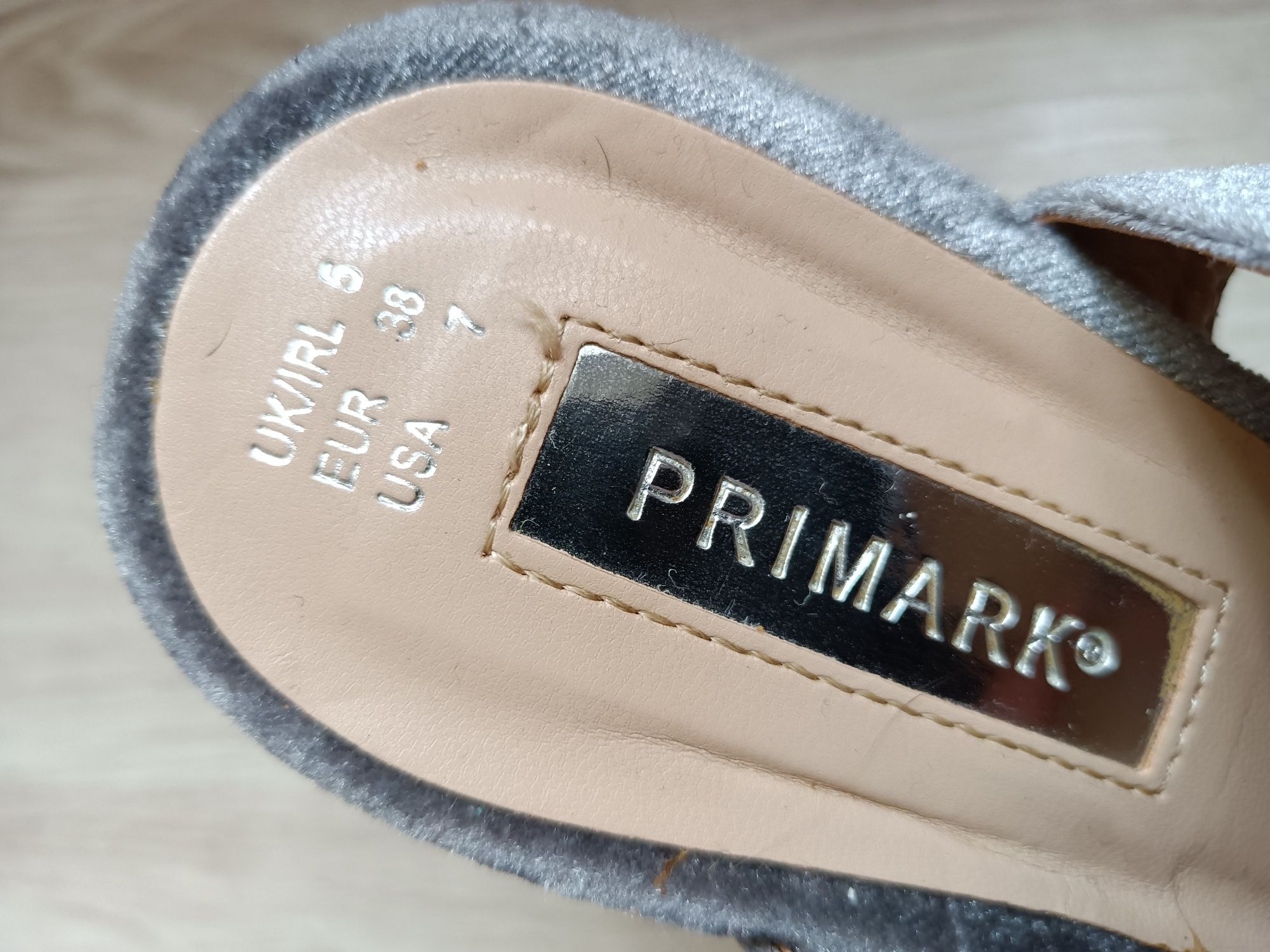 Sandały botki na obcasie welurowe skóra srebrne 38 Primark