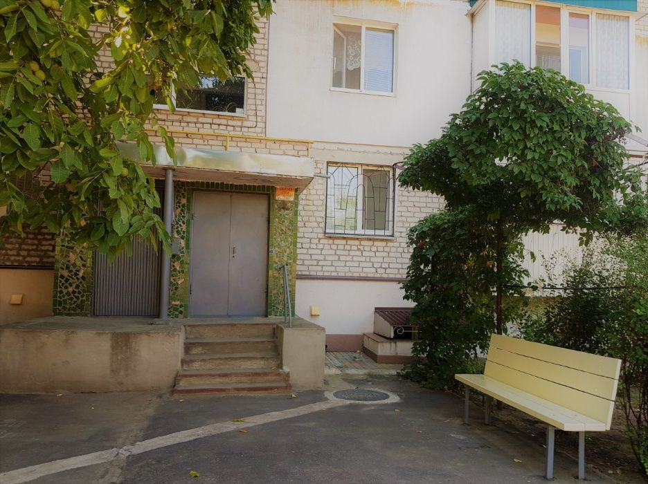 Посуточно 1 к/к  в Николаеве. Четыре  спальных места