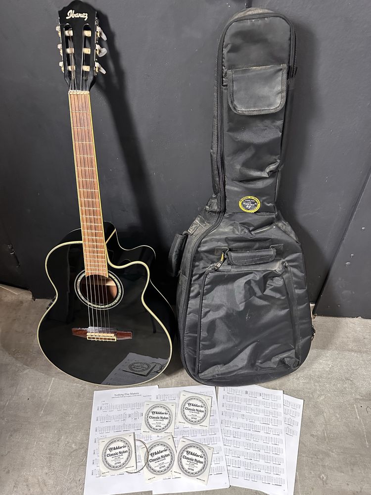 Gitara Ibanez AEL 10 EBK 1201, stan bdb, zapasowe struny