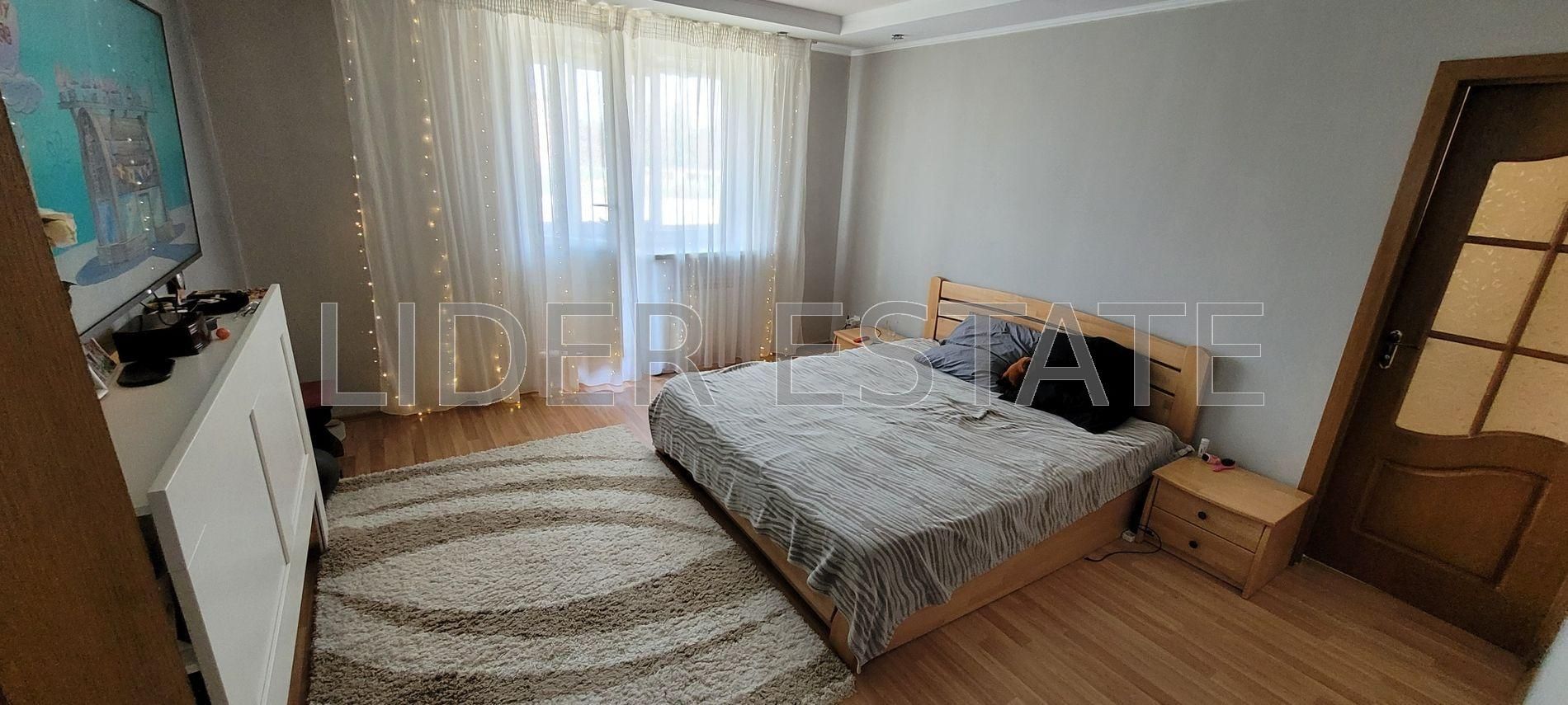 Продаж квартири 5 кімнат, 5/6 поверх, 166 м², Ужгород