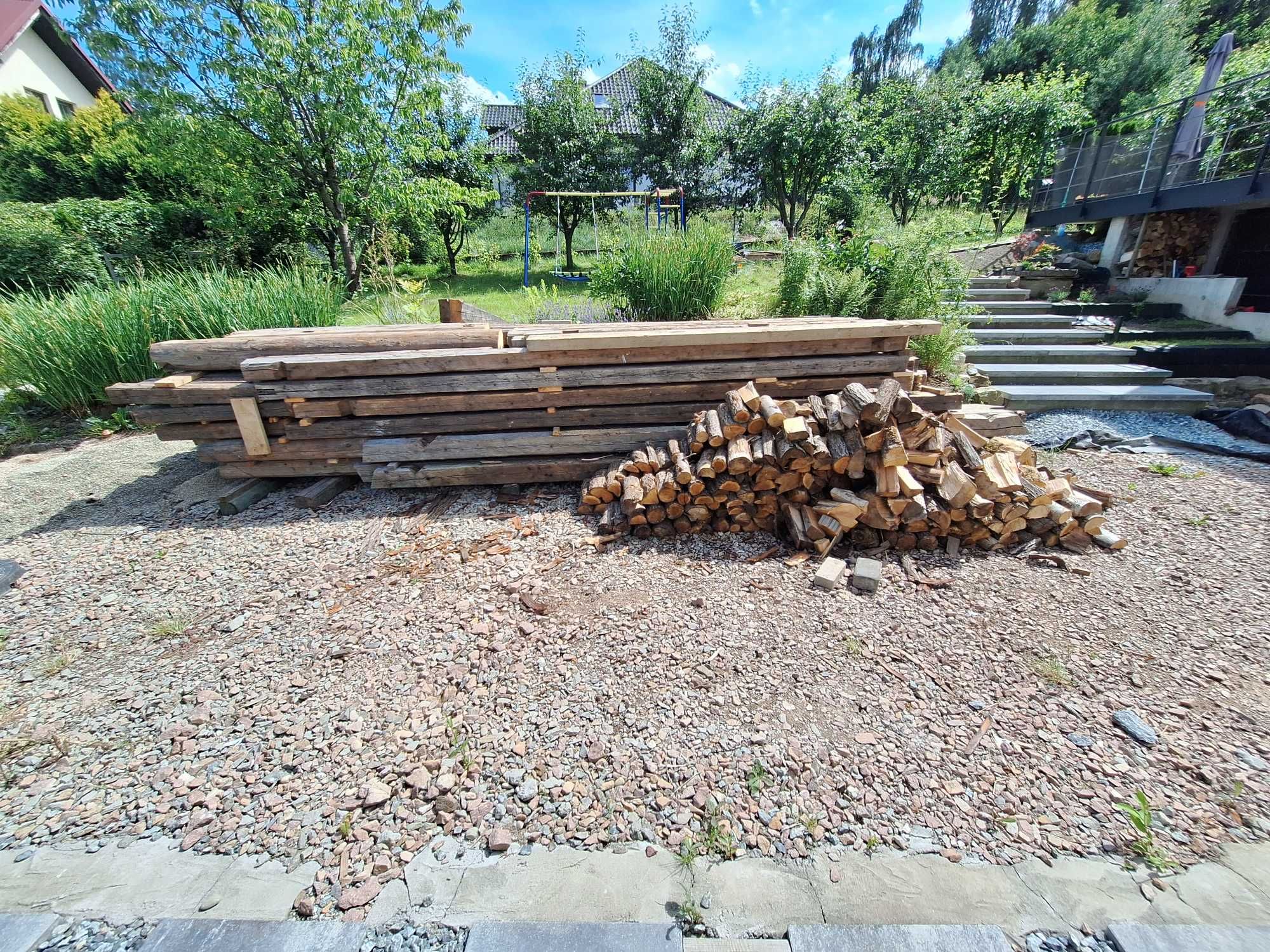 Stara więźba dachowa, belki więźbowe