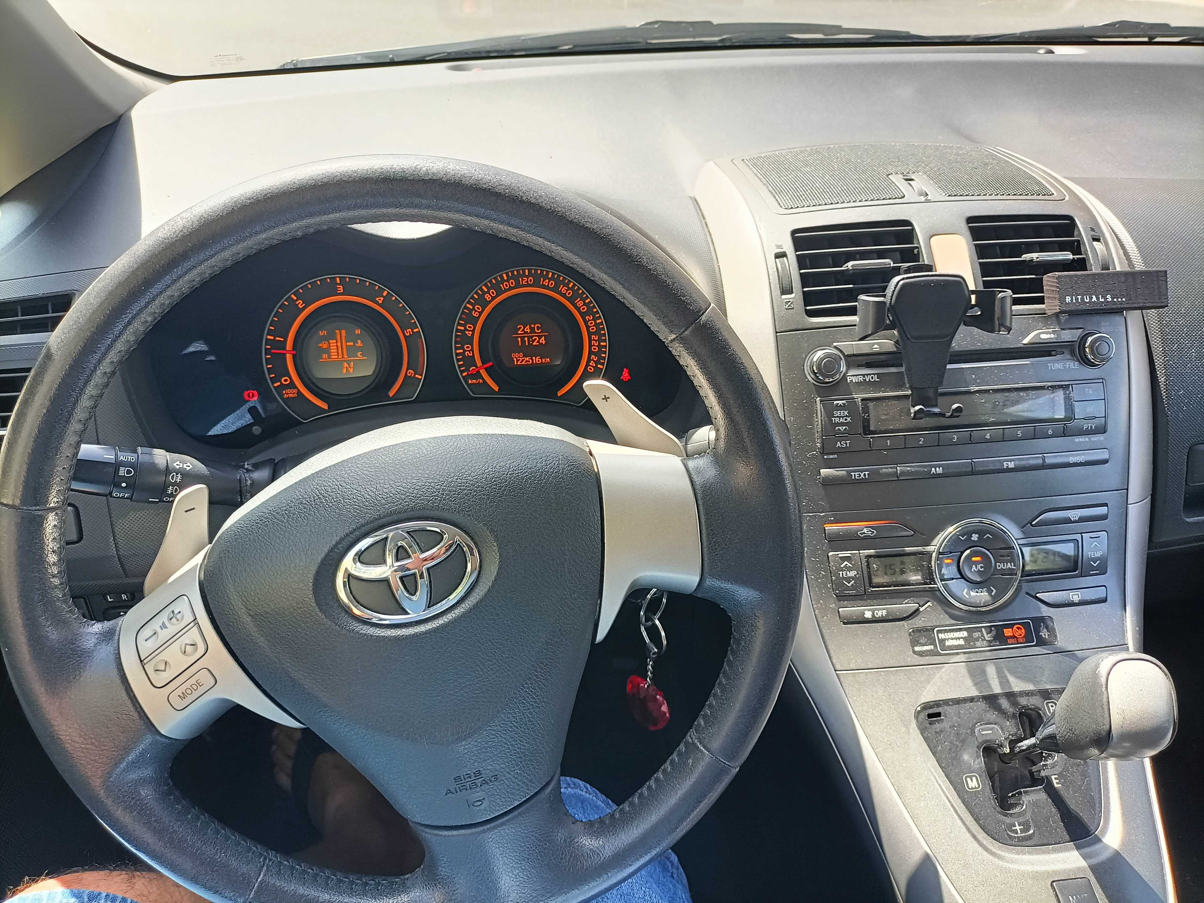 Toyota Auris 1.4  Caixa automática 122000 km