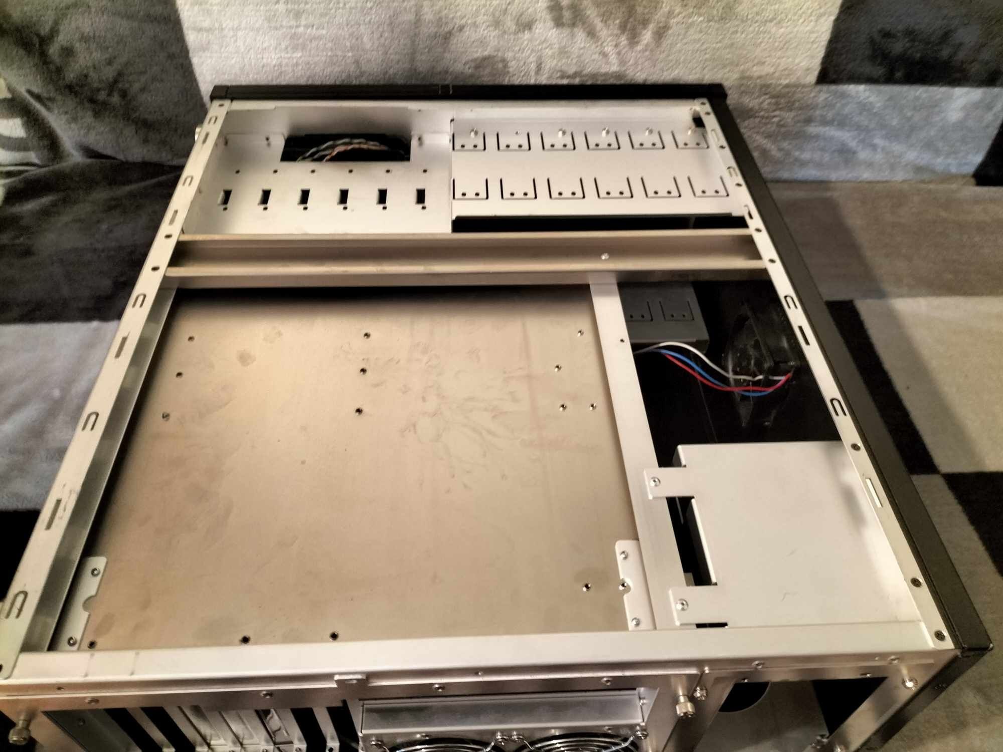 Obudowa serwerowa ATX silverstone
