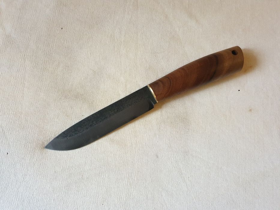 нож ручной работы(сталь 9хф(80crv2),твердость 58-60hrc)