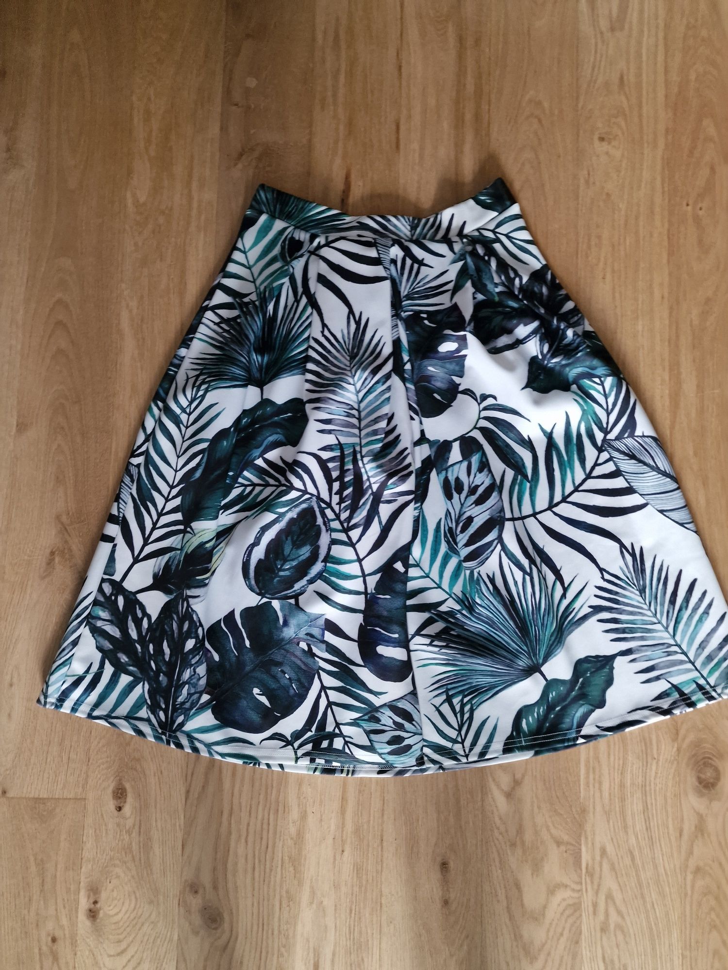 Spódnica midi Boohoo 38 40 kwiaty