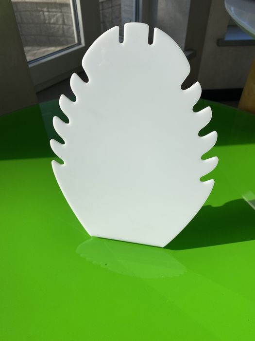 Манекени під прикраси. манекен для сережек, кулонів, бус, ланцюгів.