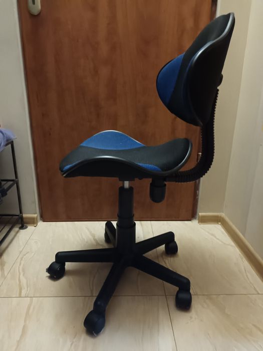 Fotel obrotowy dziecięcy