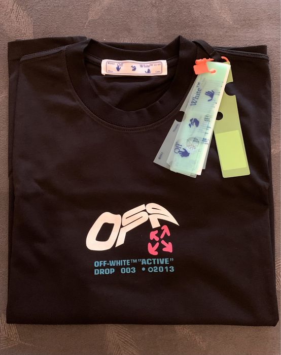 T-shirt preta OFF-WHITE