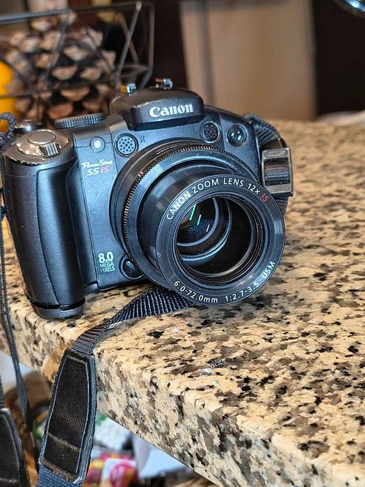 Canon PowerShot S5 IS