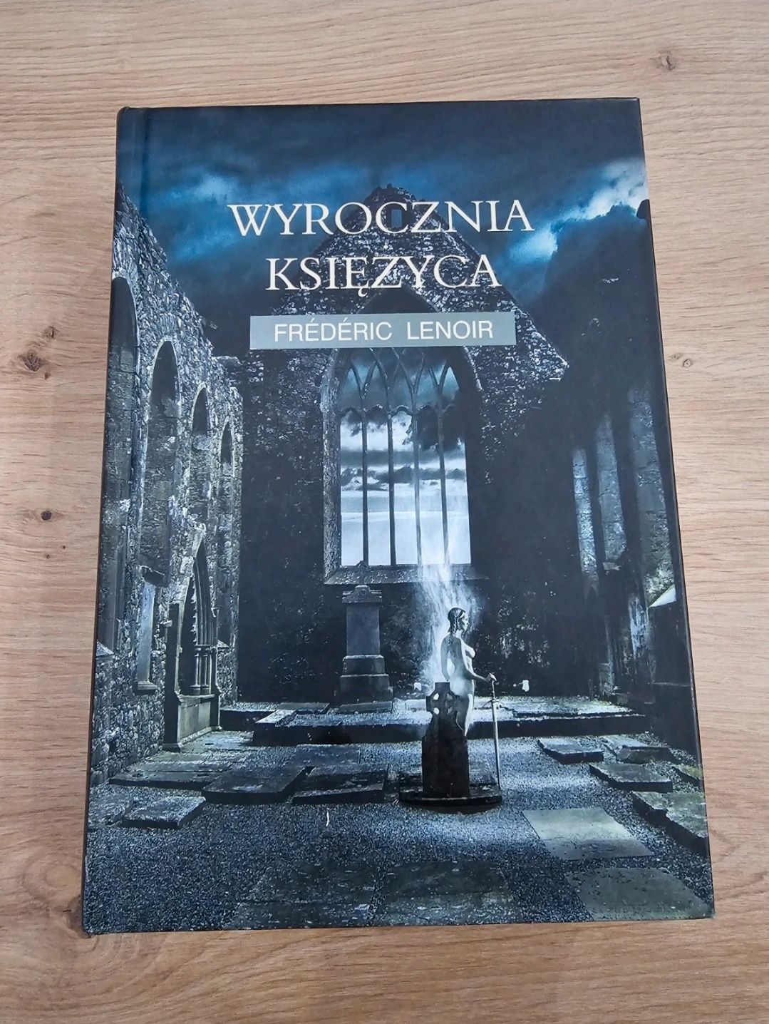 Książka "Wyrocznia Księżyca" Frederic Lenoir