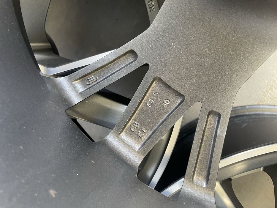 FELGI ALUMINIOWE Audi 10" x 21" x 5x112 x 66,6 x ET30