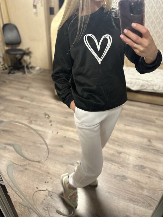 Чорно-білий утеплений спортивний костюм