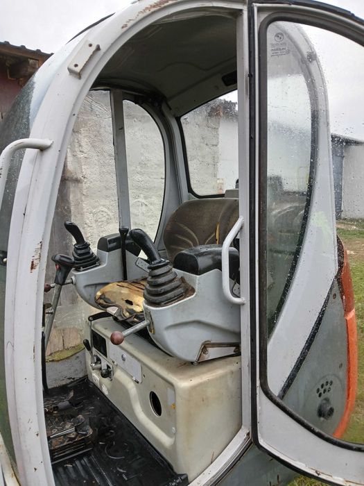 Minikoparka Neuson