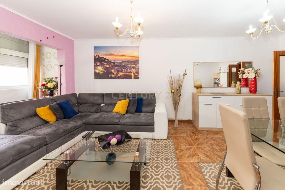 Apartamento T3 em Corroios - Miratejo