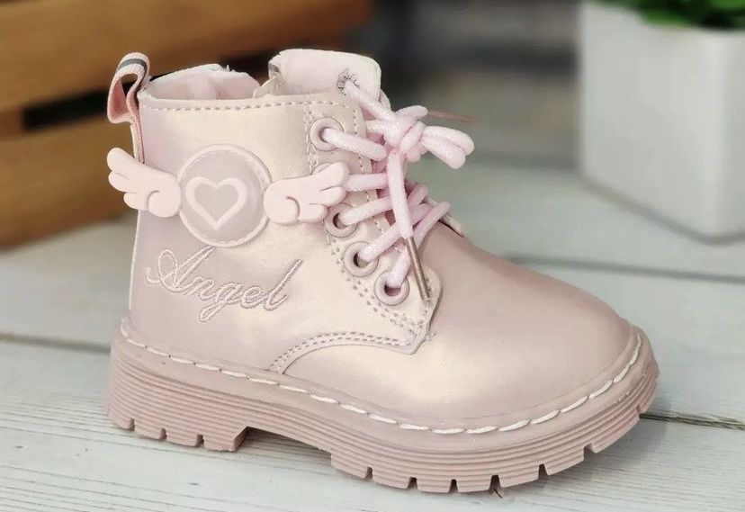 Демісезонні черевики для дівчинки